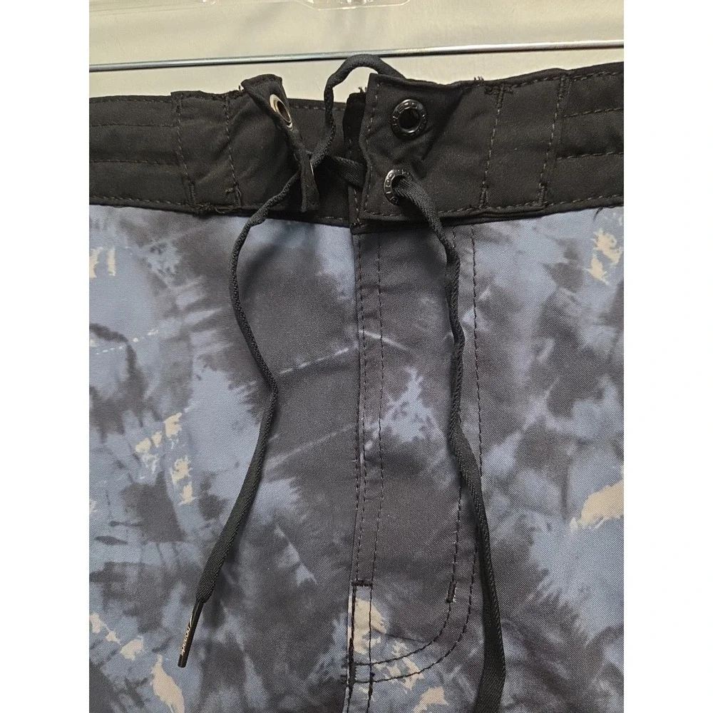 Speedo Mens Swim‎ trunks Size L Hydro Square Leg 4-Way Comfort Stretch UPF 50+
